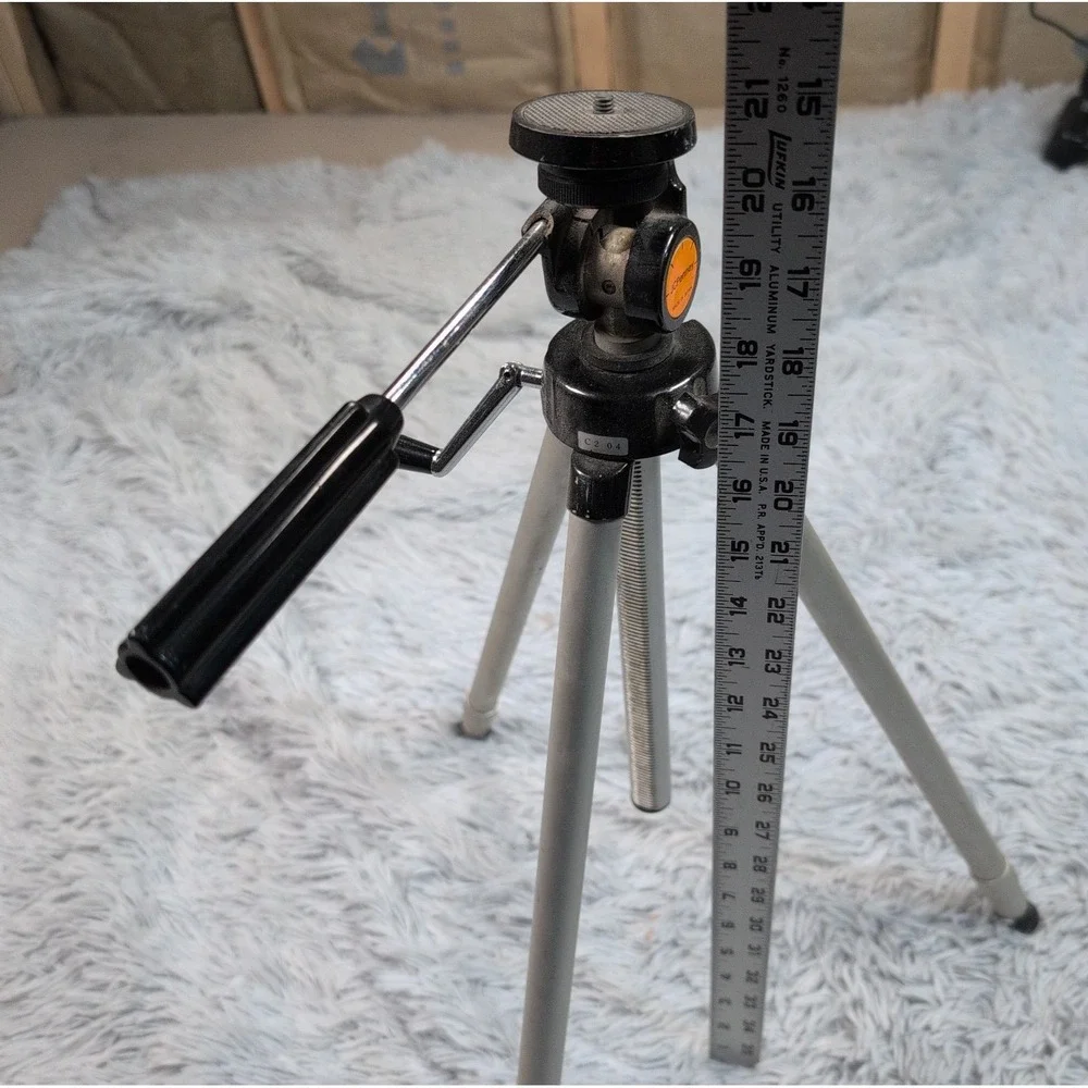 Vintage JC Penney Tripod Camera Model No. 624-4421 Adjustable Legs Shaft Works